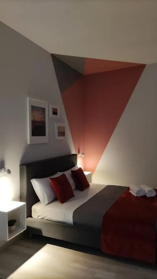 Bilateral B&B Avola 0*,  İtalya